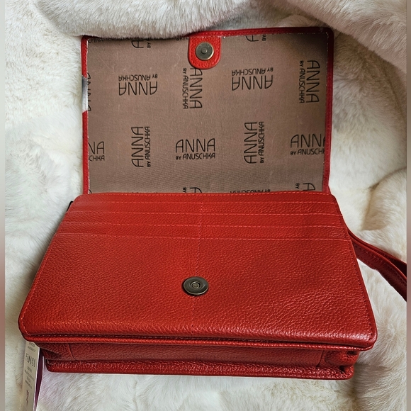Anna By  Anuschka Hand painted leather Four in one crossbody Color Red